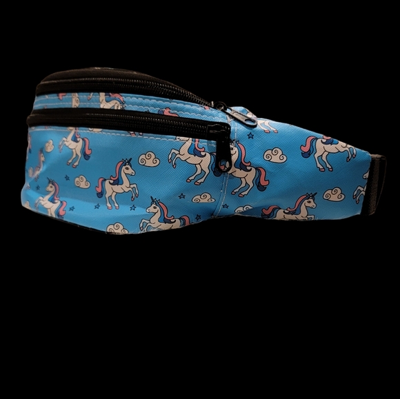 NWOT Unicorn Belt Bag Blue Printed Fanny Pack Adjustable Black Straps One Size - Picture 4 of 8